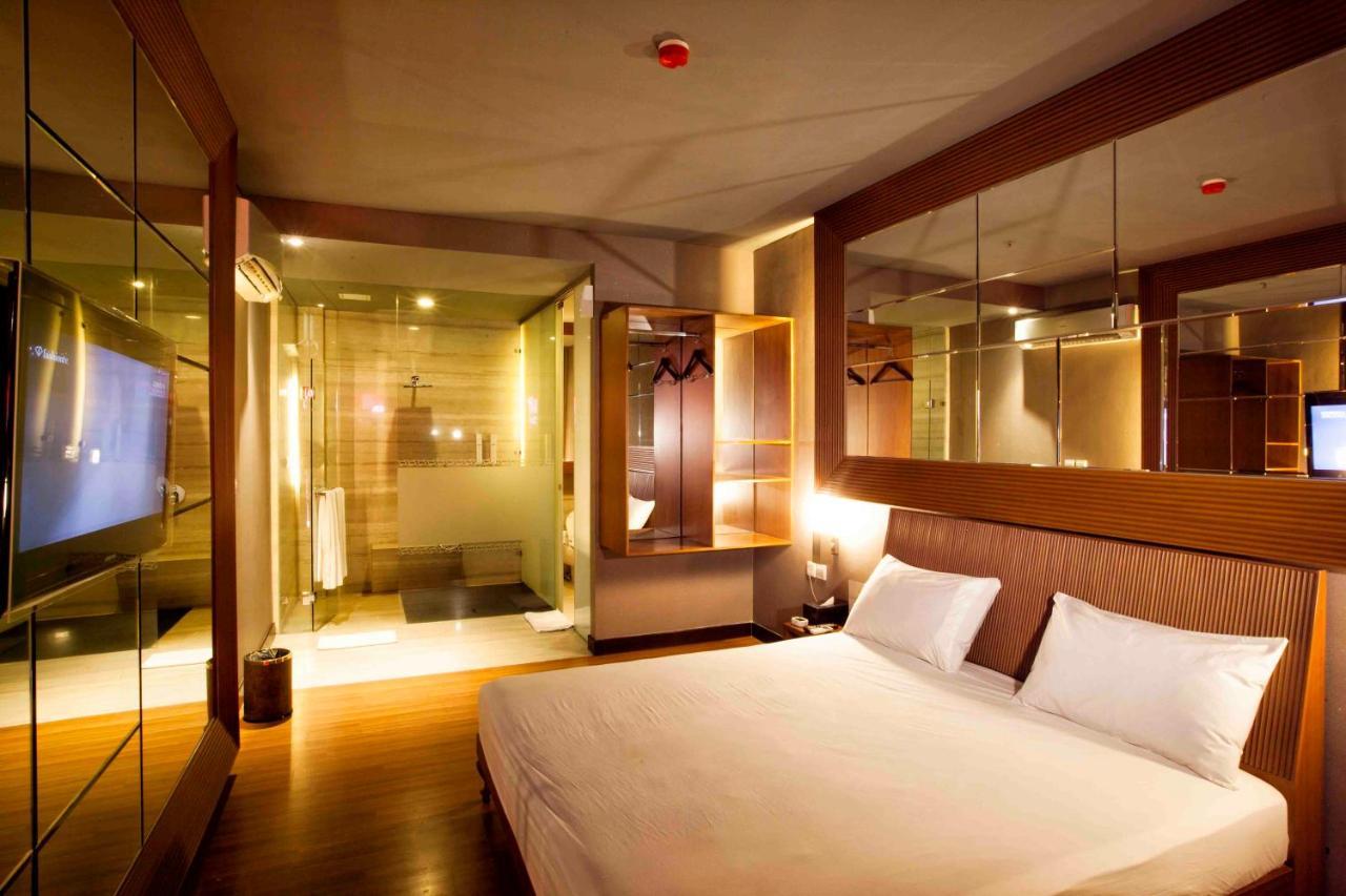 108 Hotel By Him Jakarta Exterior photo